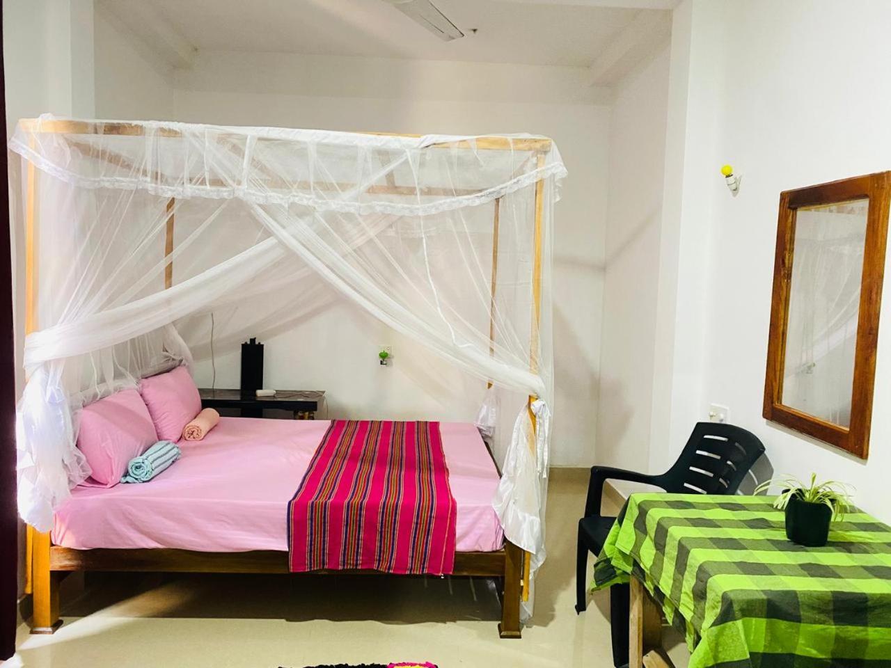 Pradeep Guest House มิริสซา ภายนอก รูปภาพ